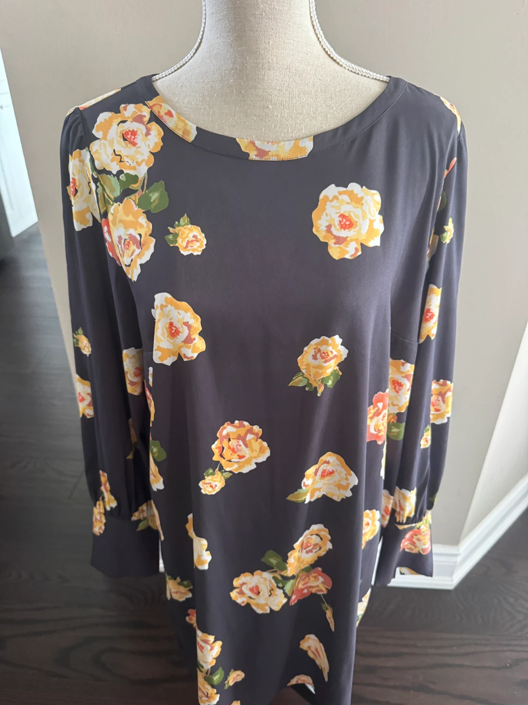Women's Floral Long Sleeve Dress Loft  fits met to large