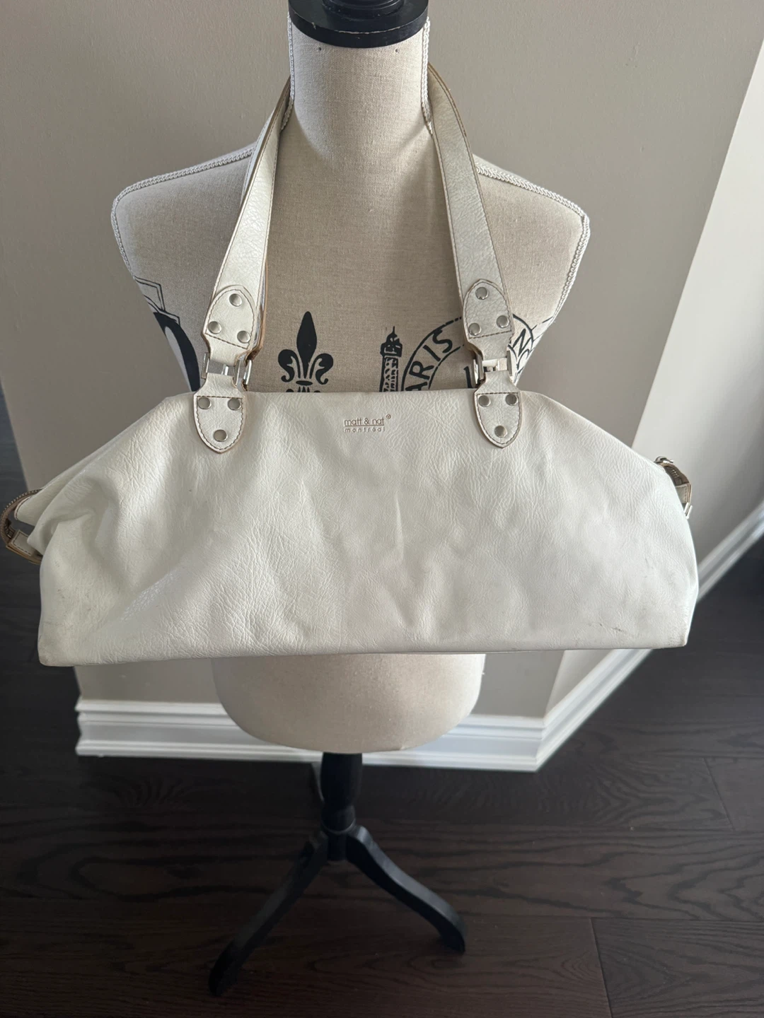 Matt & Nat White Shoulder Bag