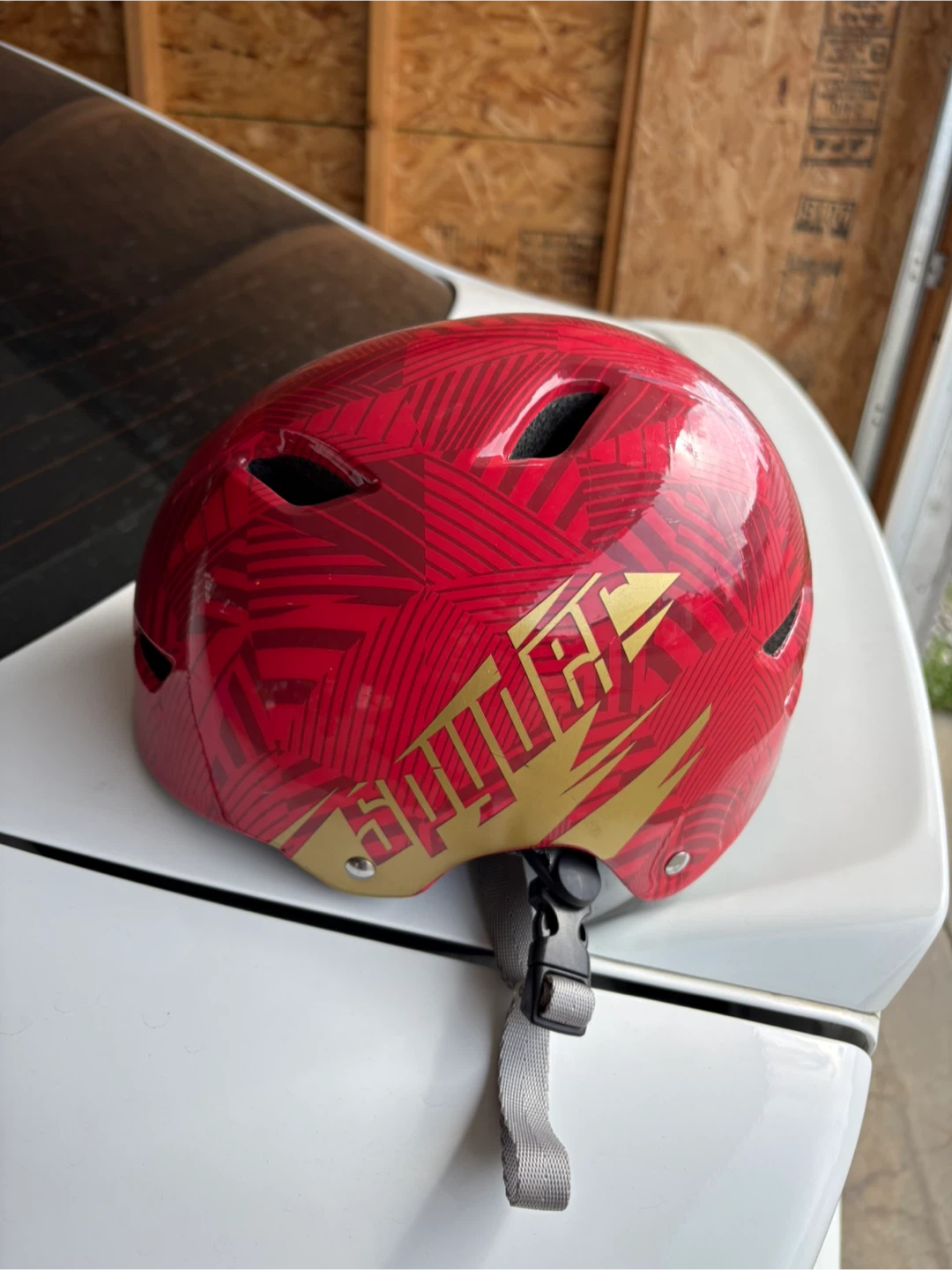 Spyder Red Kids Helmet and front bike rack