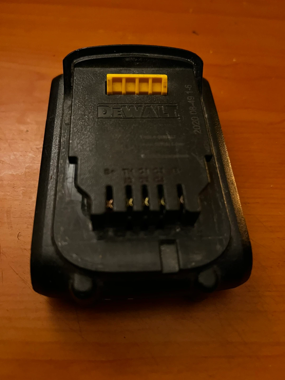 DeWalt Battery Charger with Battery Pack - photo 3
