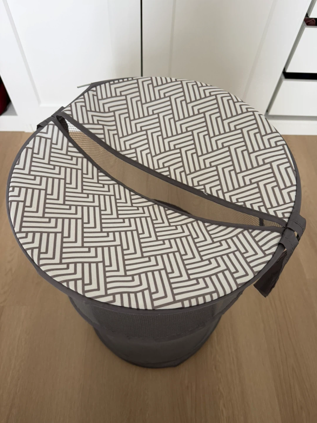 Collapsible Mesh Laundry Hamper - 75L - photo 3