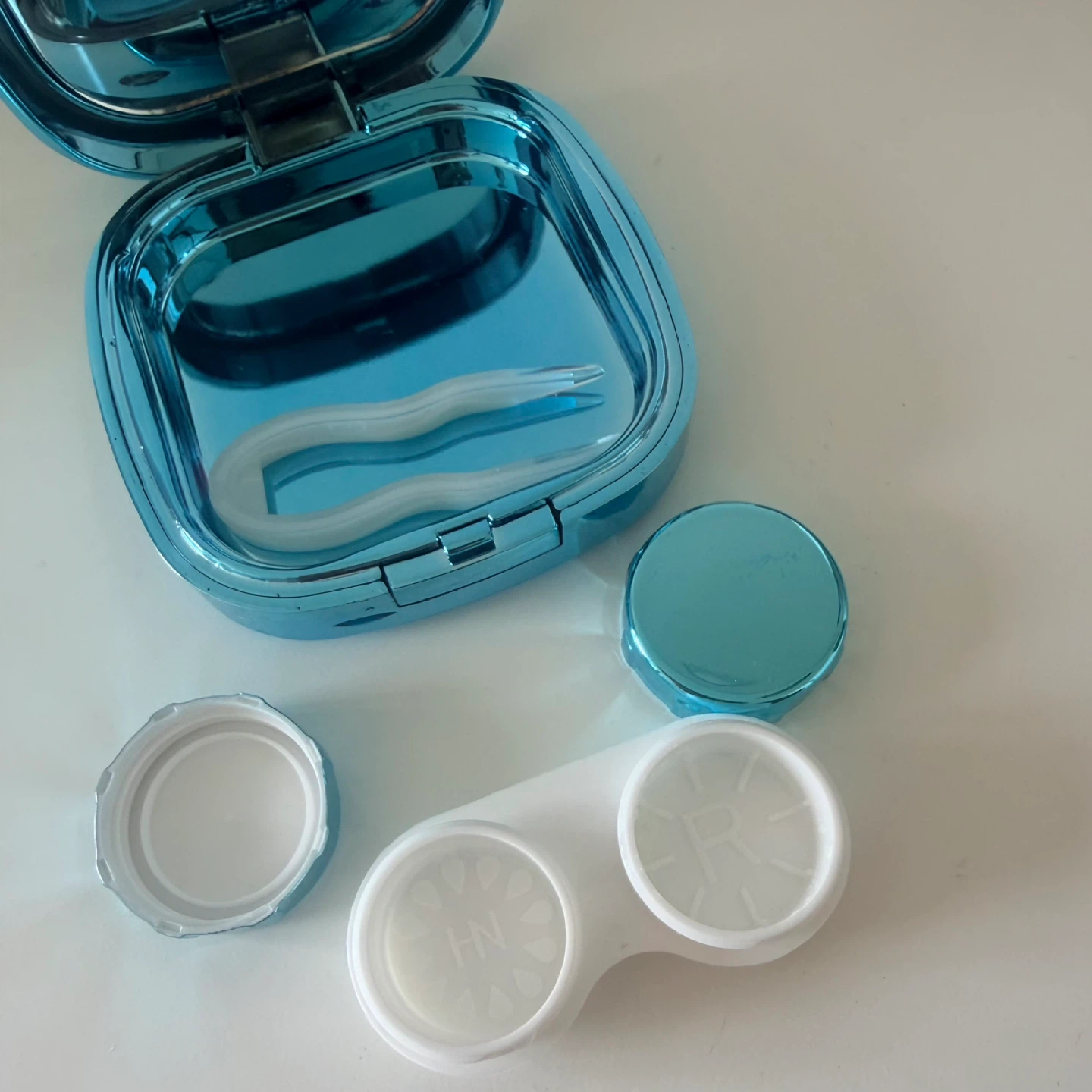 Blue Contact Lens Case -Never Used For $2 - photo 2