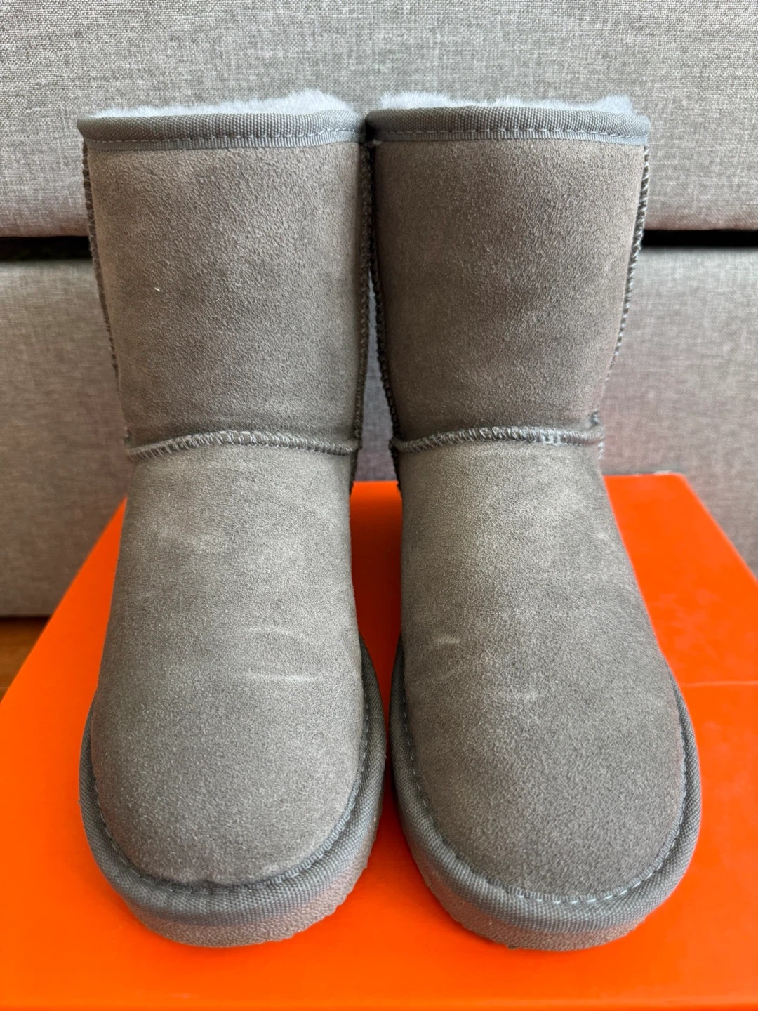 AUPJP Grey Suede Sheepskin Lined Boots - Size 5