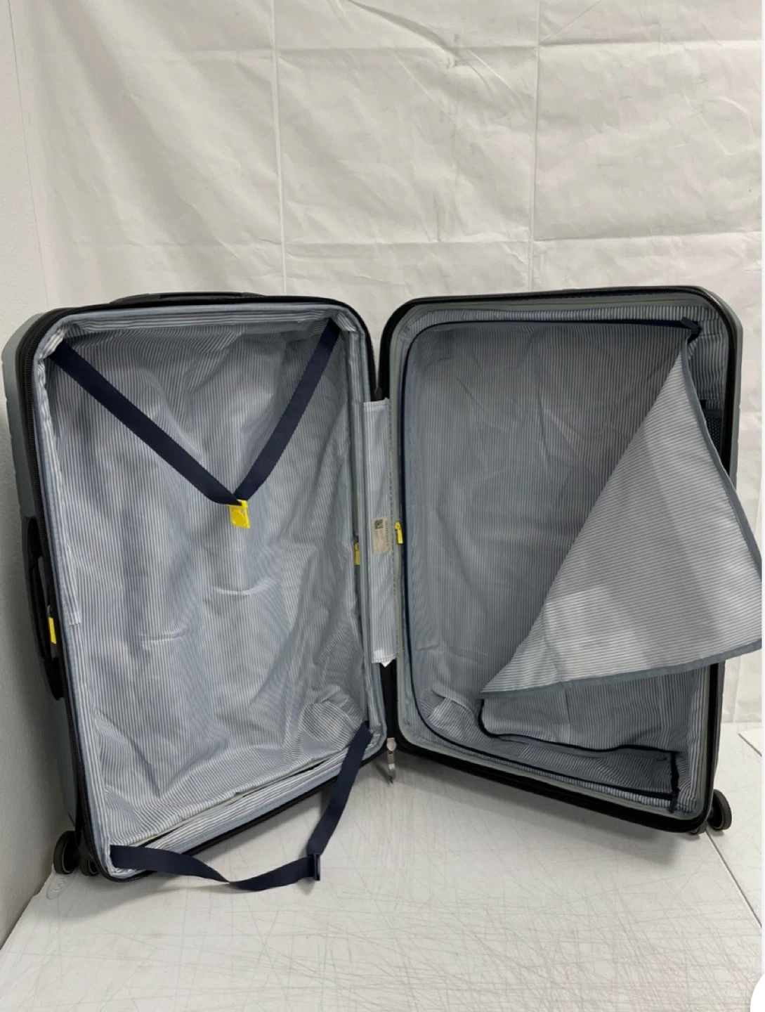 Delsey Paris Air Armour 2.0 - Green 27” - photo 4