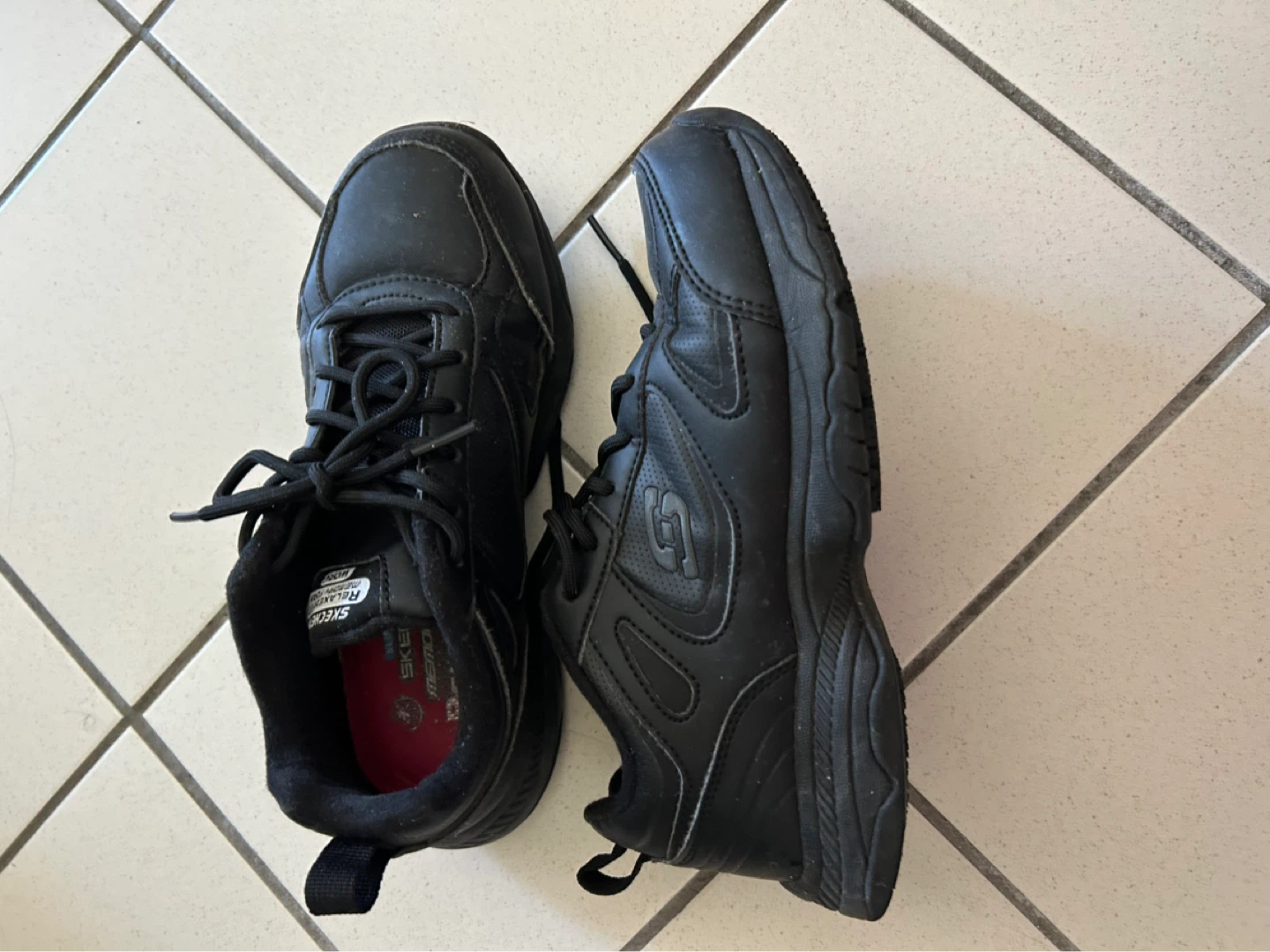 Skechers Relaxed Fit Work Shoes - photo 2