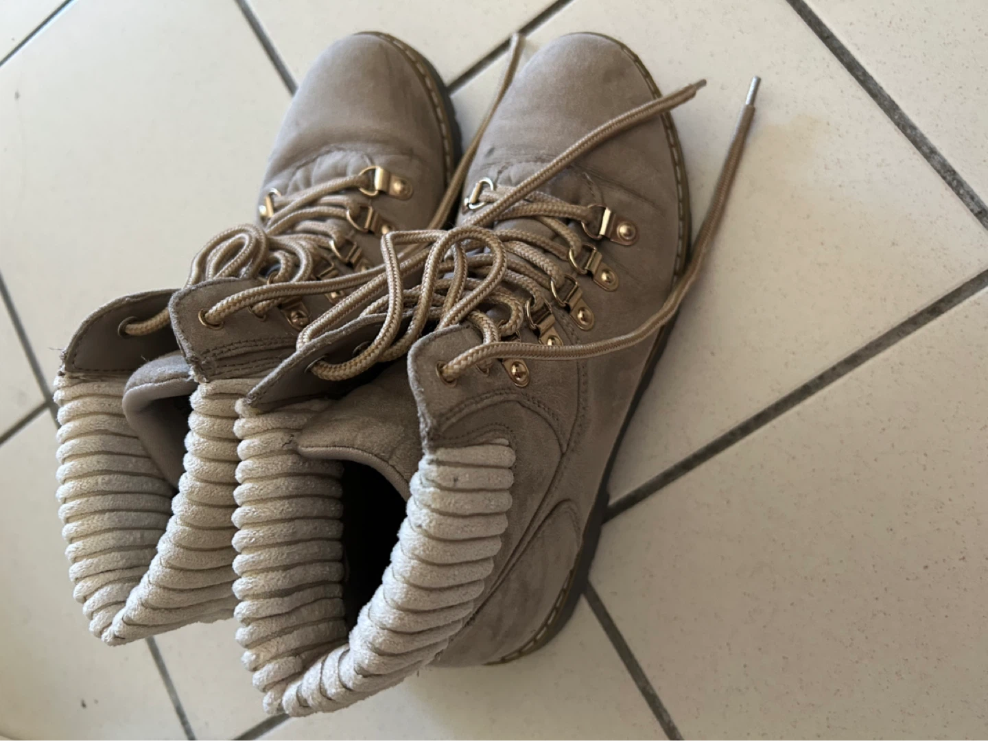 Women's Grey Suede Lace-Up Hiking Boots