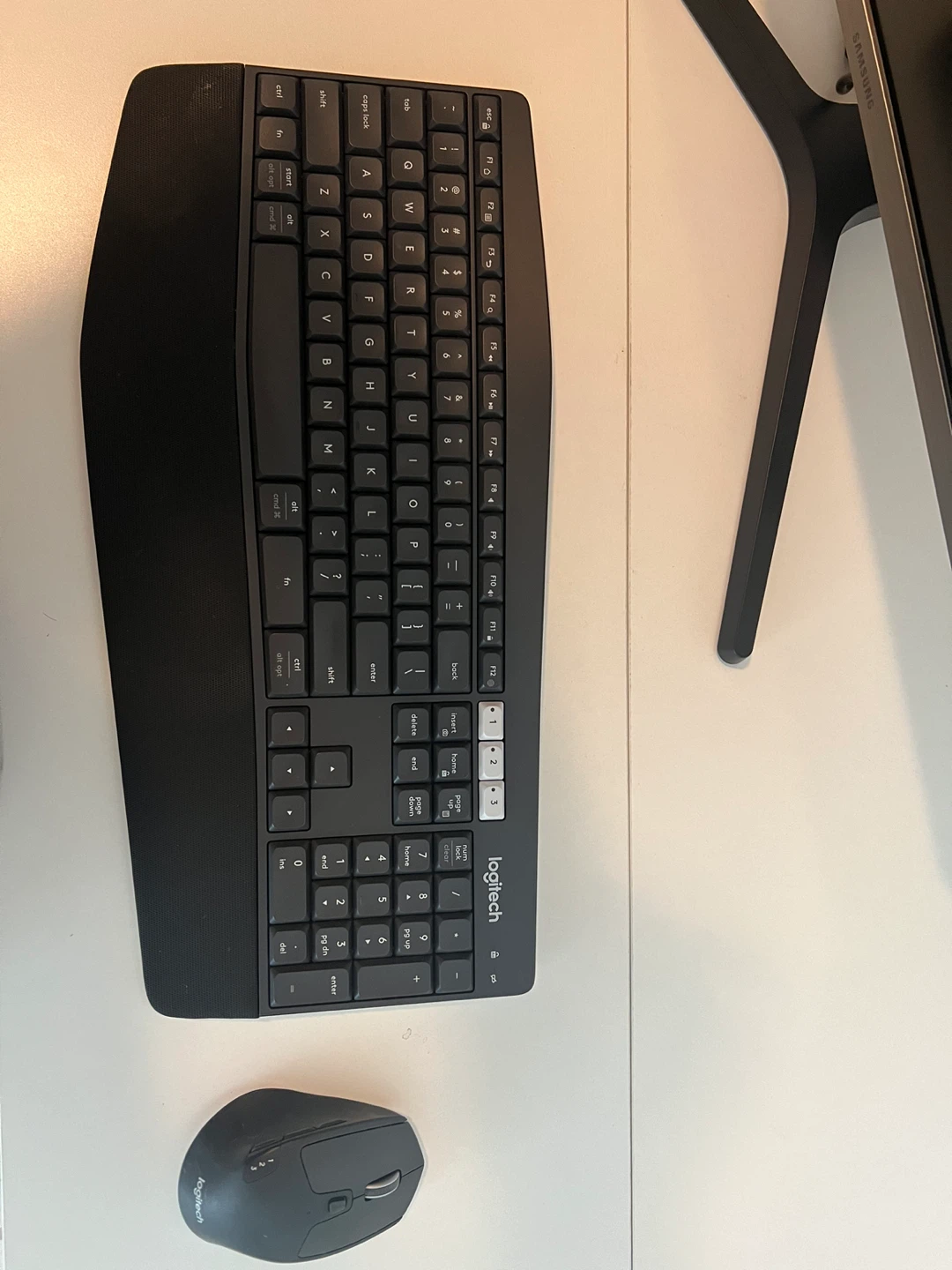 Logitech Performance MK850 Wireless Keyboard and Mouse Combo