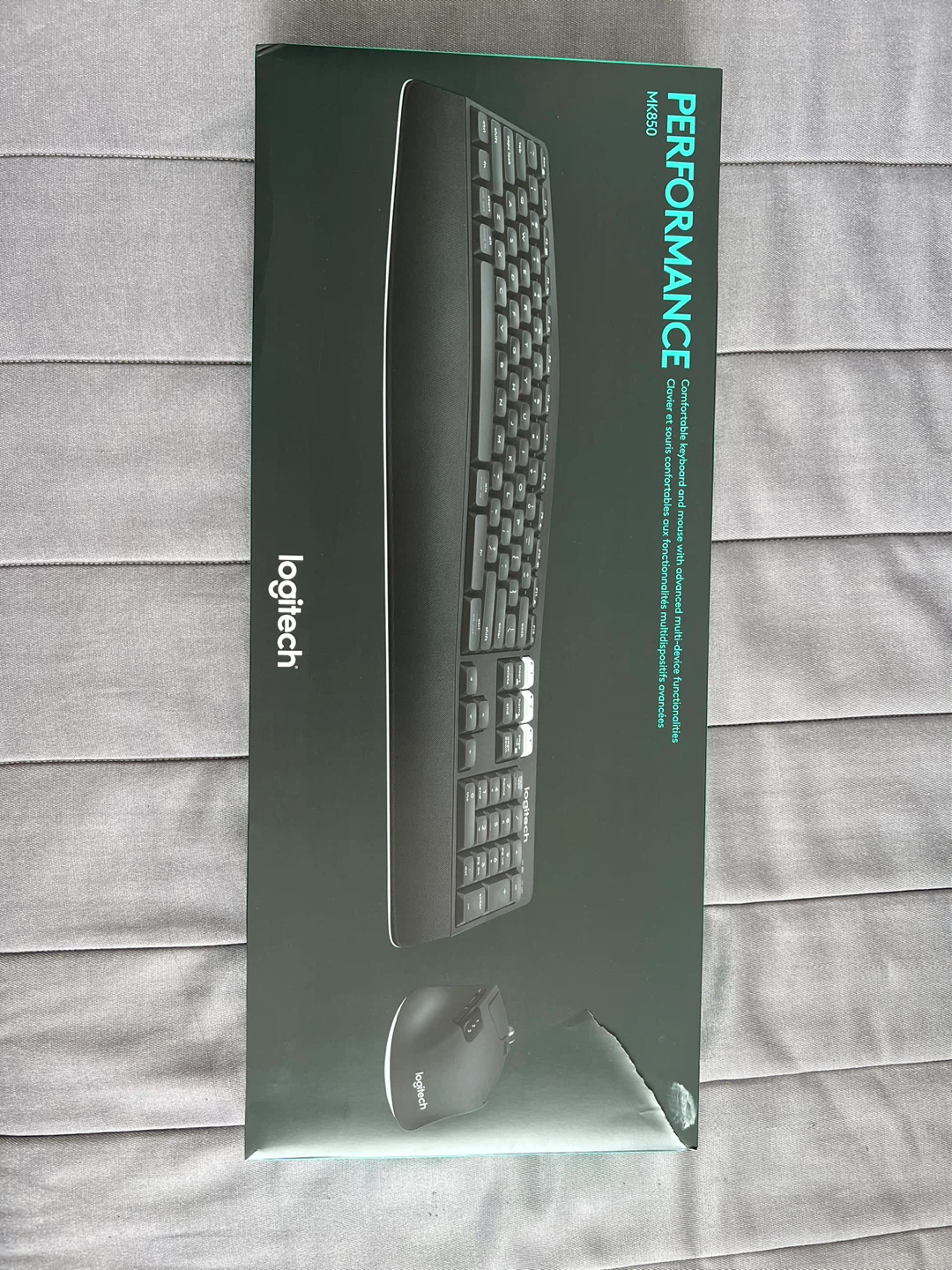 Logitech Performance MK850 Wireless Keyboard and Mouse Combo - photo 3