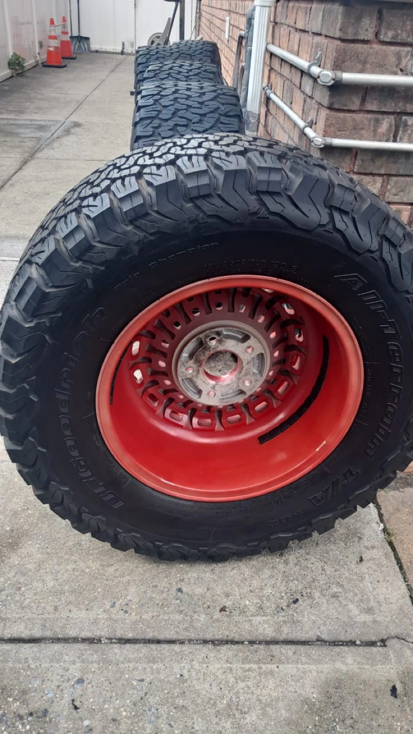 BFGoodrich 33x12.50R17LT Tires with Red Rims (Set of 5) - photo 4