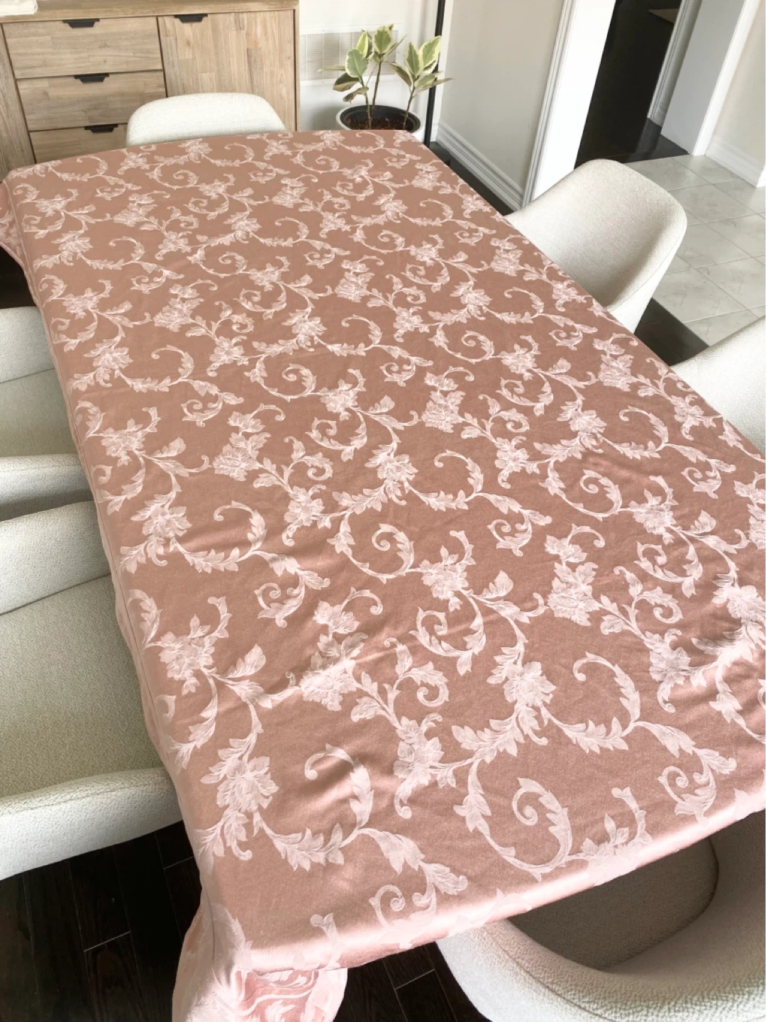 Large Rectangular Tablecloth (100”x 55”)