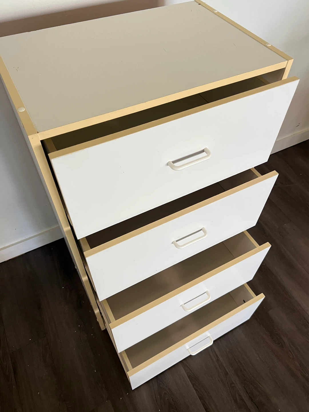White 4-Drawer Chest - photo 3