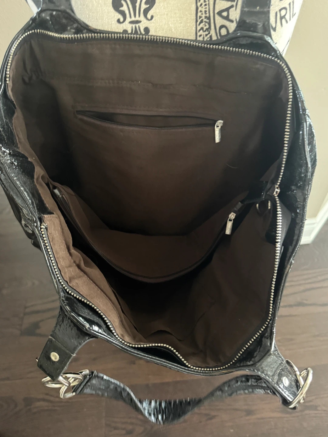Black Patent Leather Tote Bag - photo 5