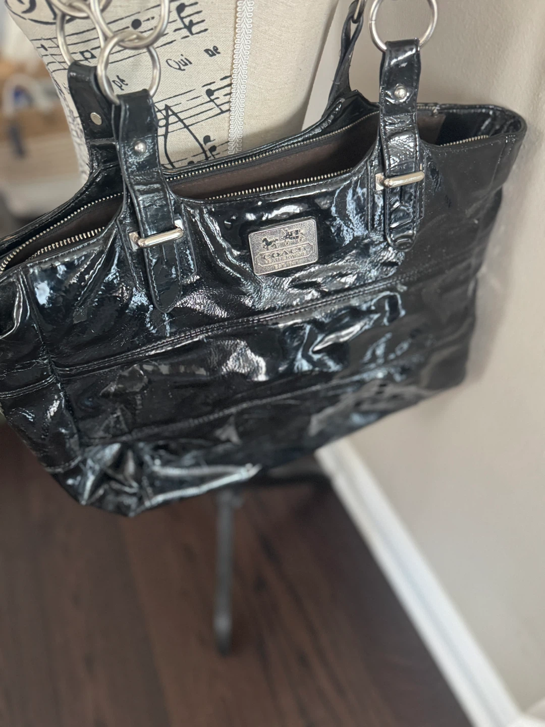Black Patent Leather Tote Bag - photo 3