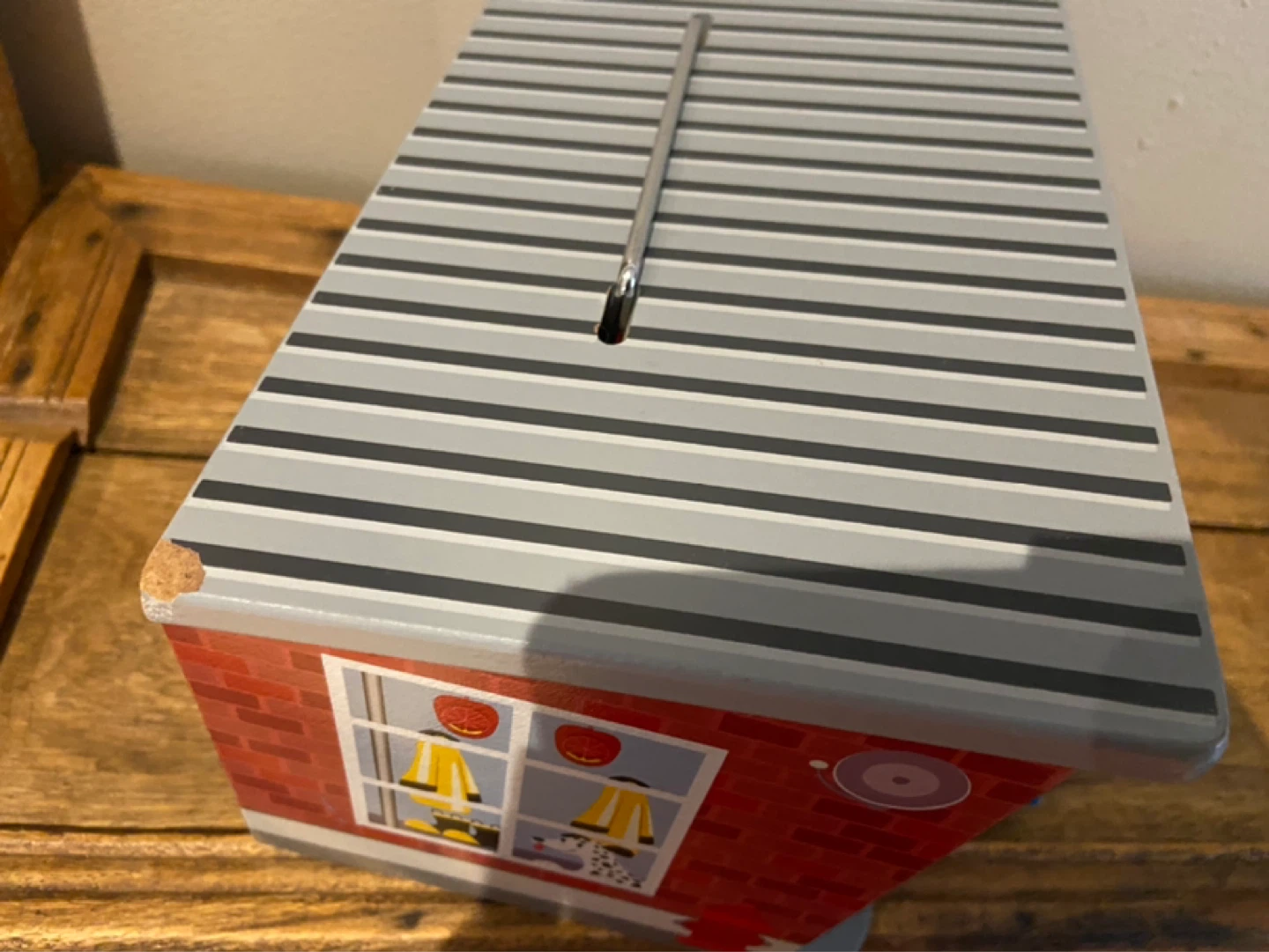 Melissa & Doug Toy Keys and Cars Wooden Rescue Garage - photo 3