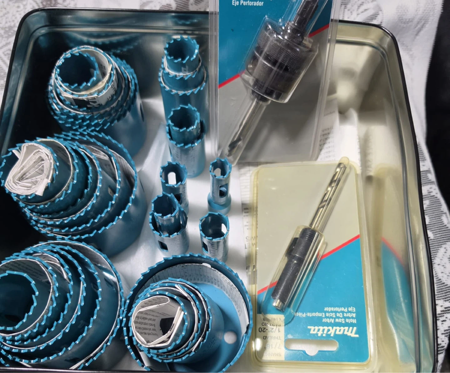 Makita Hole Saw Set with Arbor