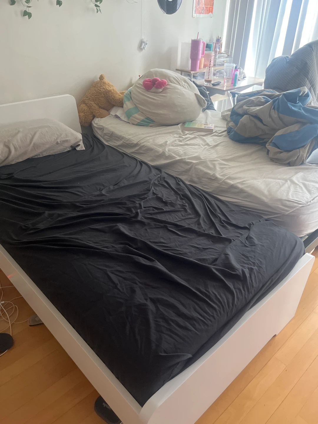 Twin Bed Frame & mattress - photo 2