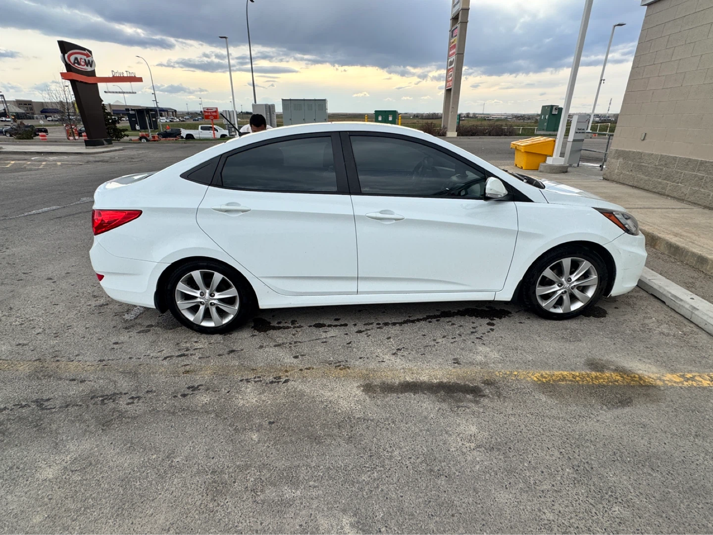 Hyundai Accent GLS 2014 - photo 4