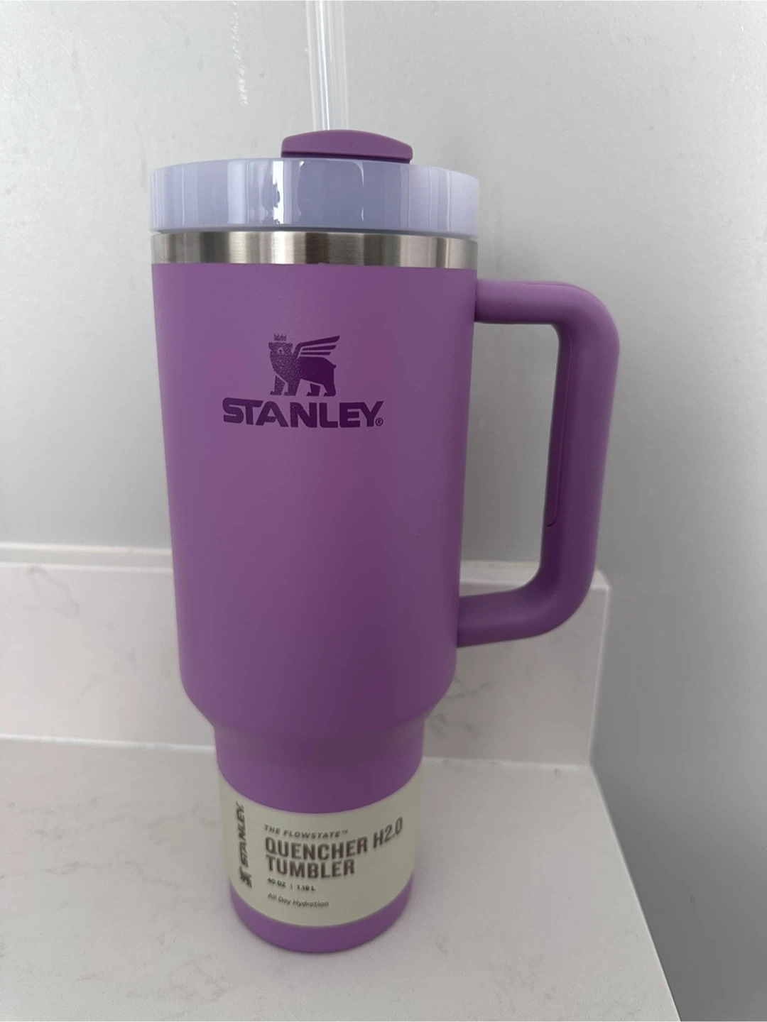 Brand new Stanley 40oz Quencher H2.0 Flowstate Tumbler - Lilac