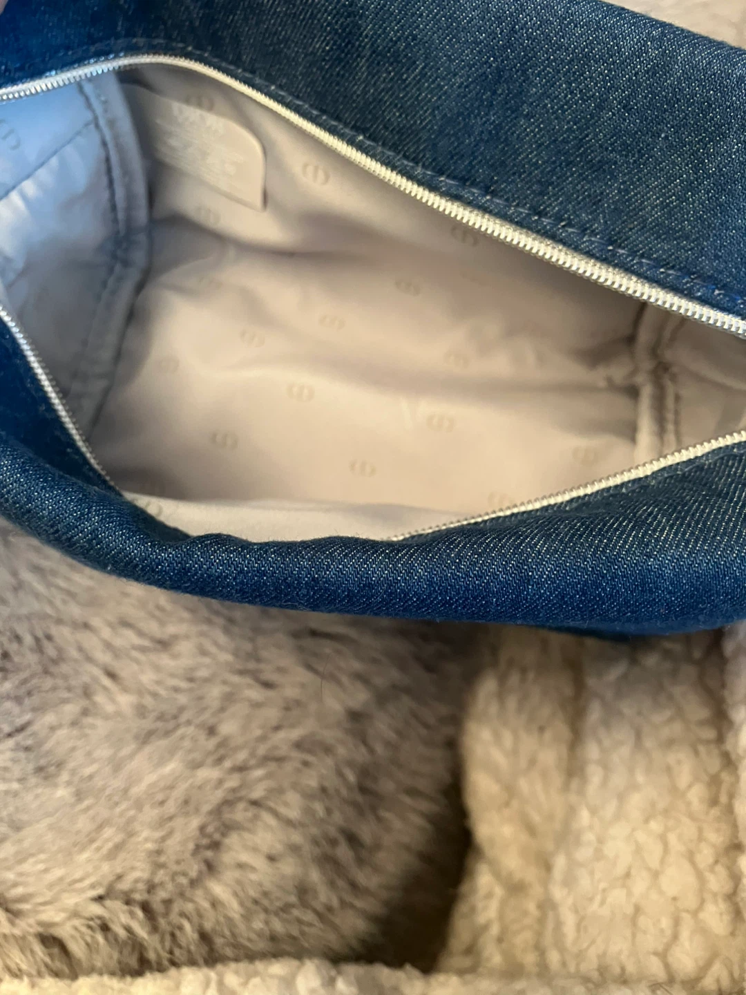 Dior Beauty Pouch - photo 5