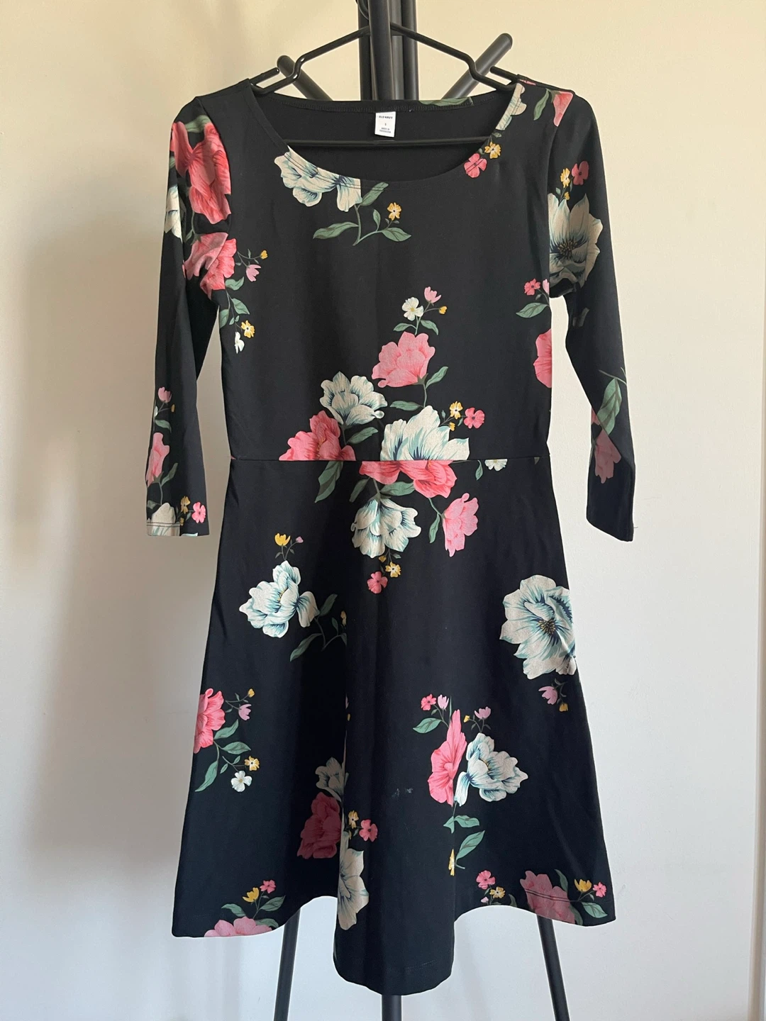 Old Navy Black Floral Print Fit and Flare Dress - Size S