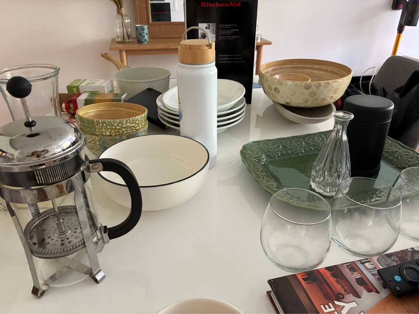 Assorted Kitchen Items
