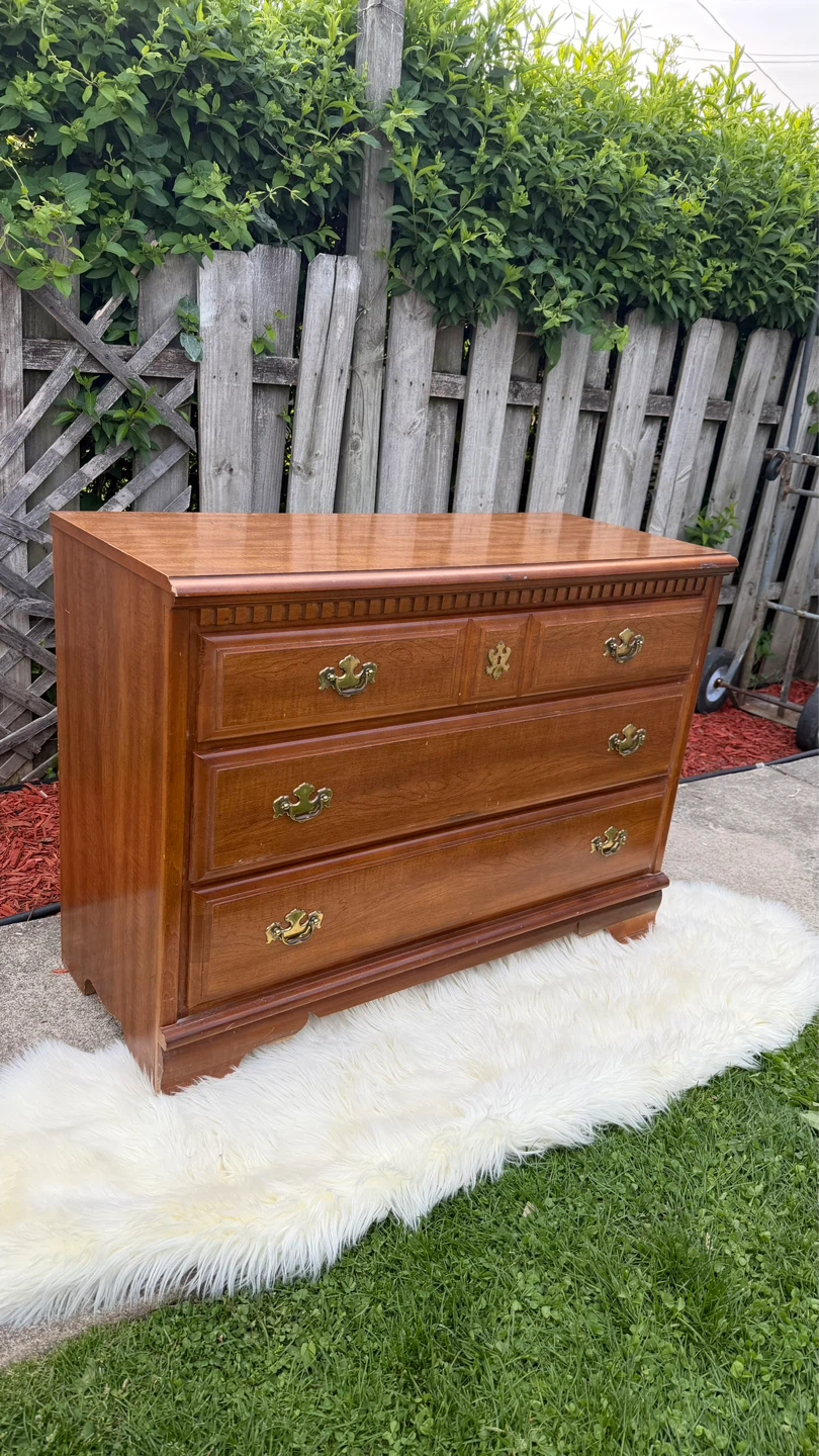 Wooden Dresser with 3 large Drawers - photo 4
