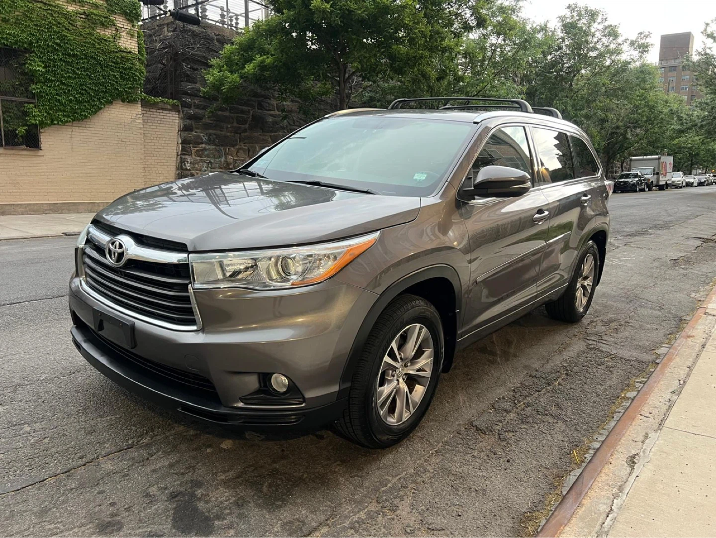 2015 Toyota Highlander XLE SUV - photo 2