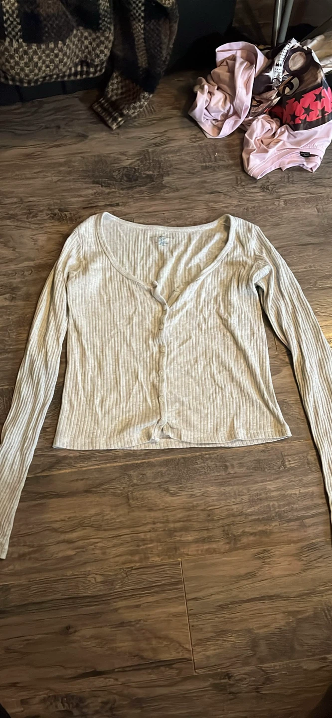 Brandy Melville Grey Ribbed Button-Up Long Sleeve Top