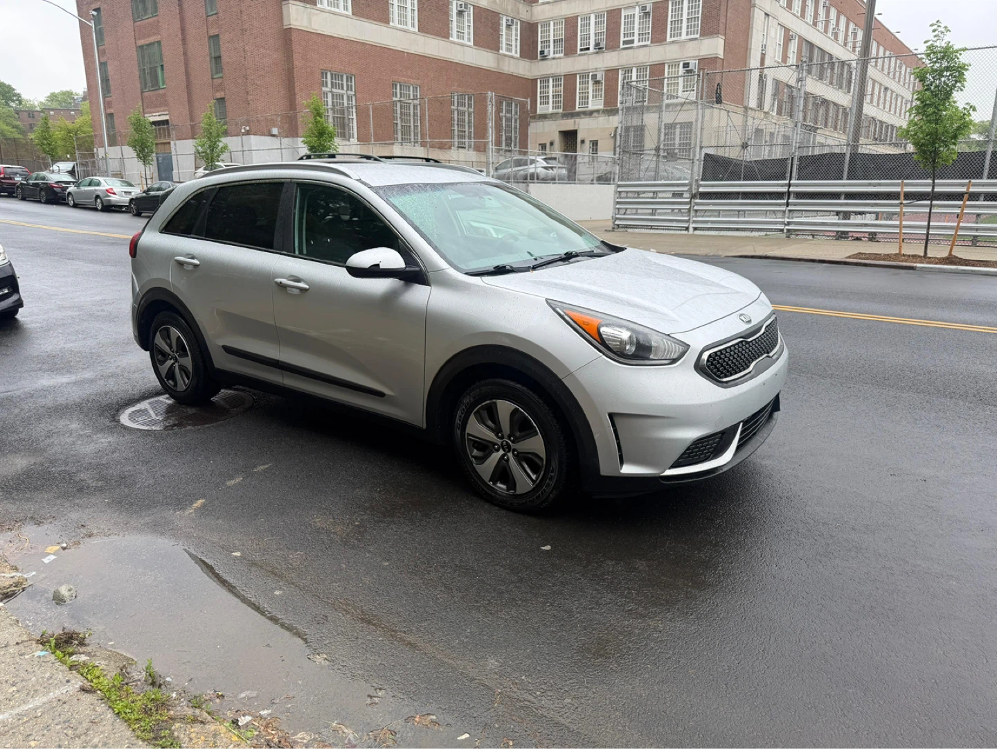 2017 Kia Niro Hybrid 4WD - photo 3