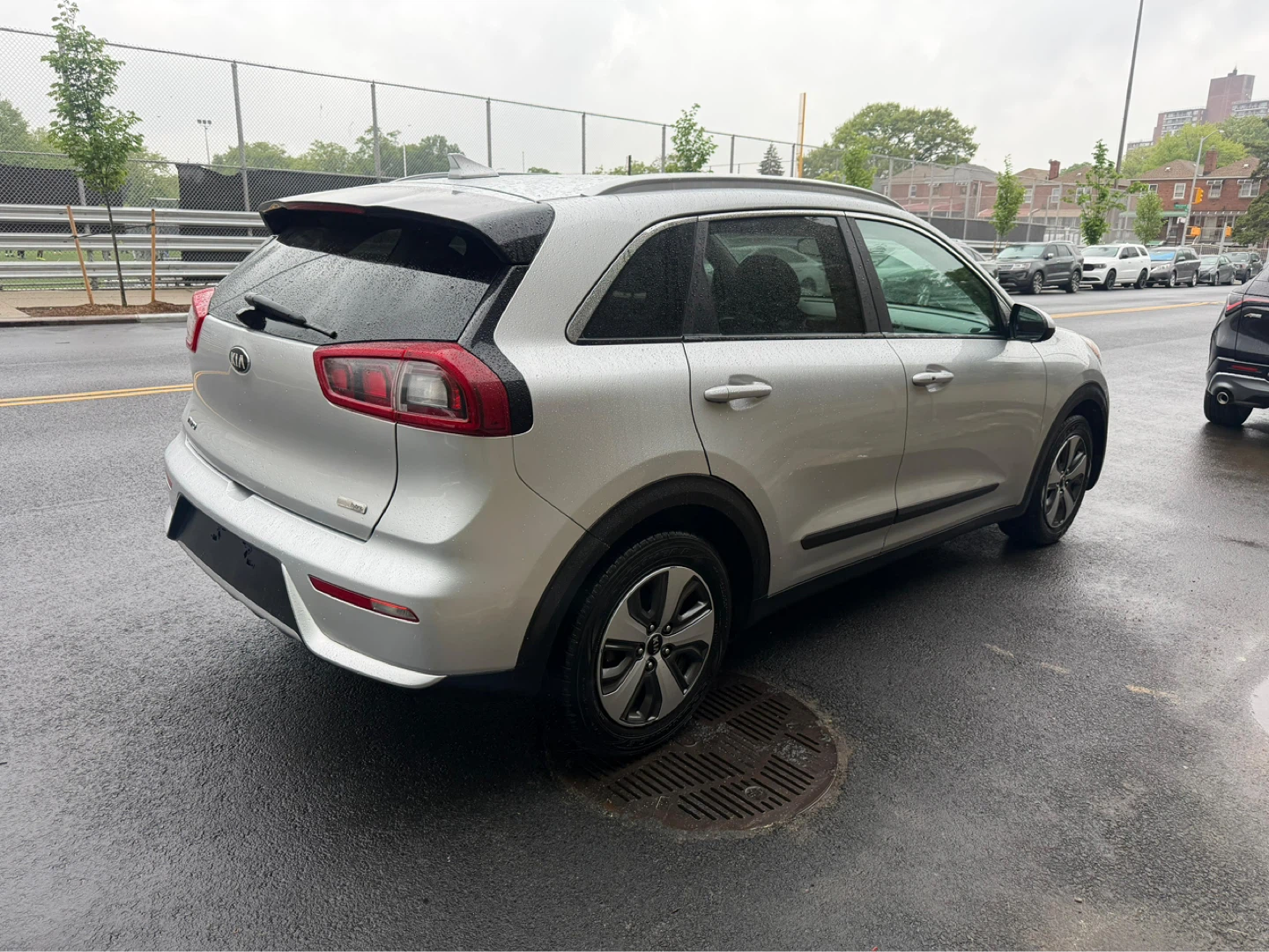 2017 Kia Niro Hybrid 4WD - photo 4