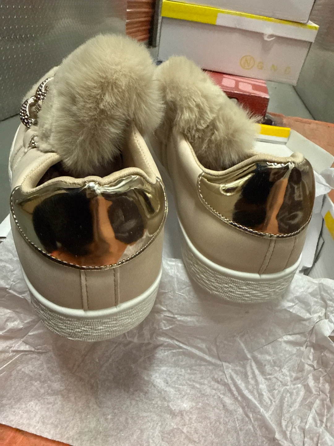 G.N.D Fashion New York Beige Slip-On Sneakers Size 9 - photo 3