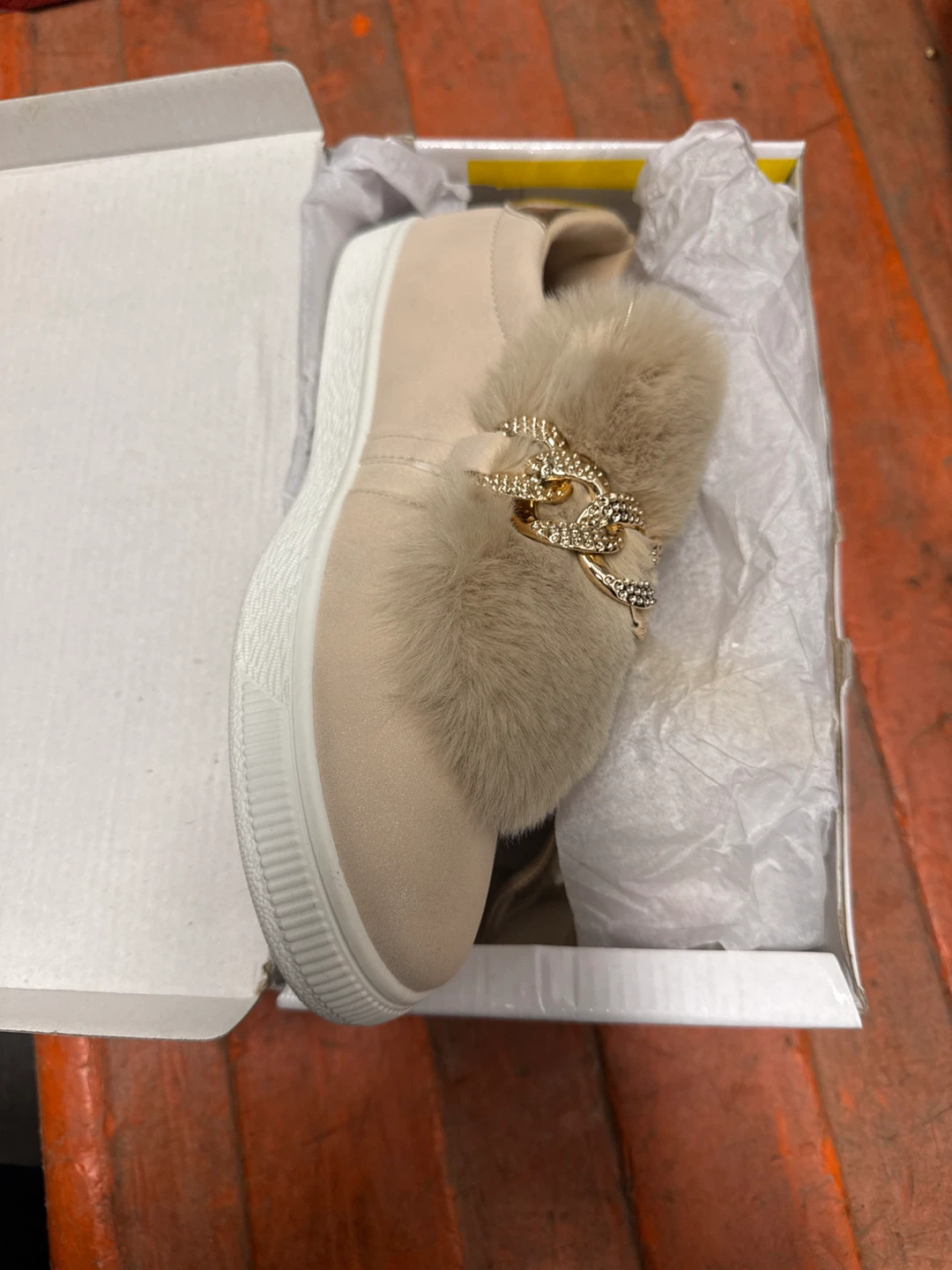 G.N.D Fashion New York Beige Slip-On Sneakers Size 9