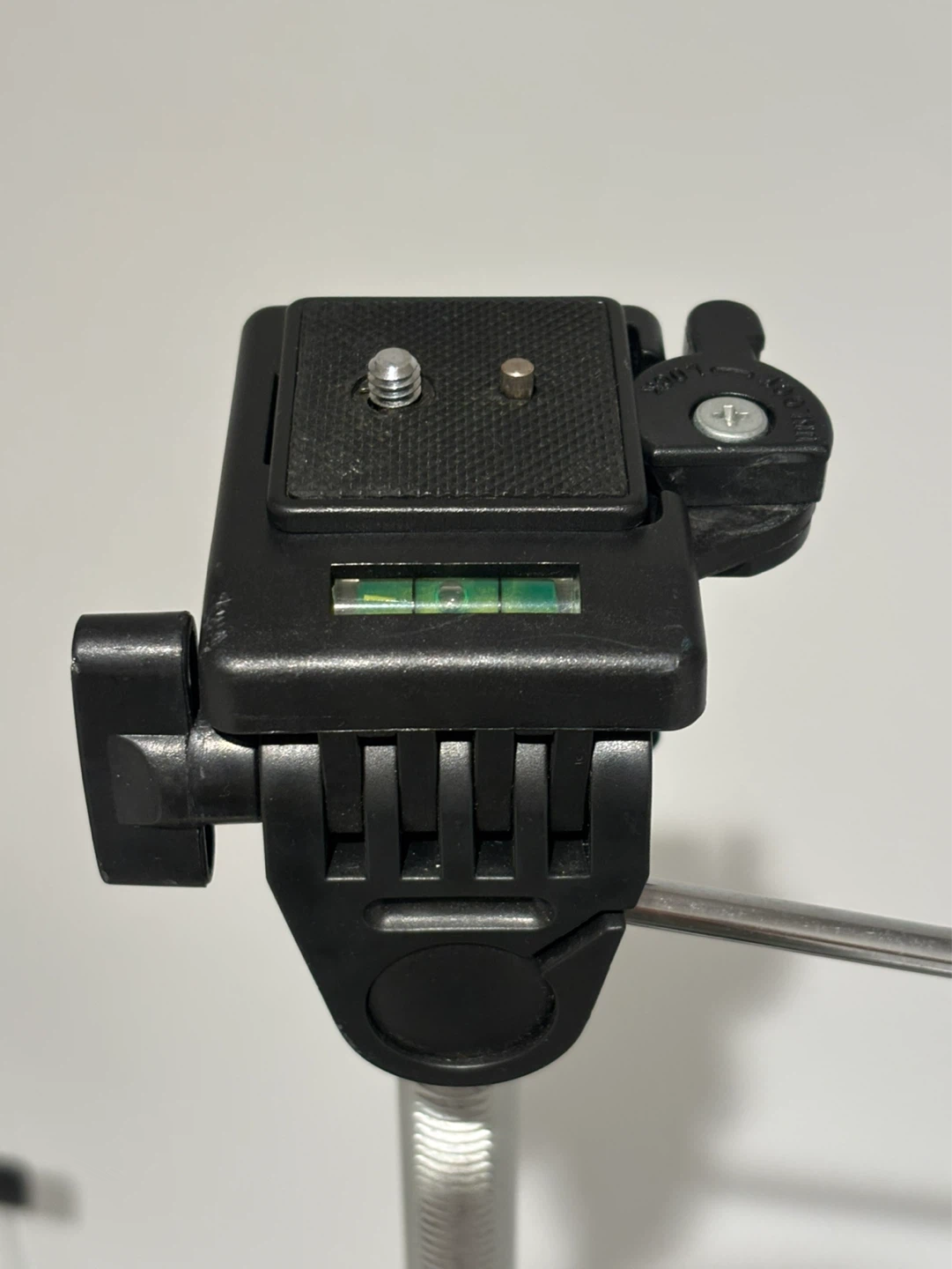 Esa Tripod with Level - photo 3