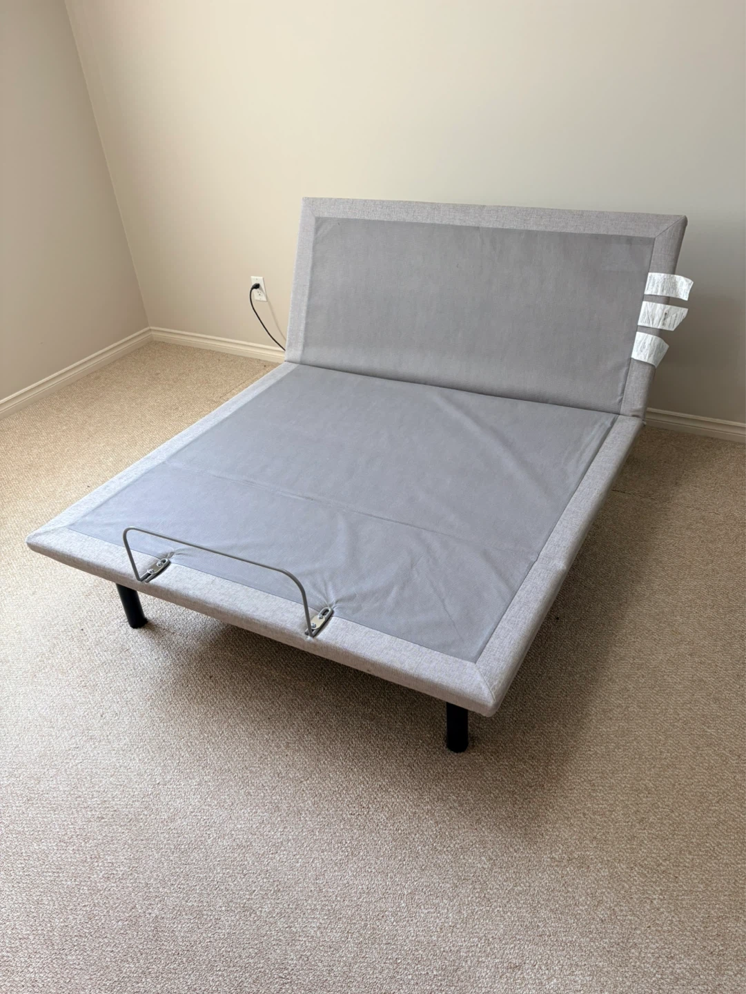 Sealy Posturepedic Bed with Adjustable Base - photo 2