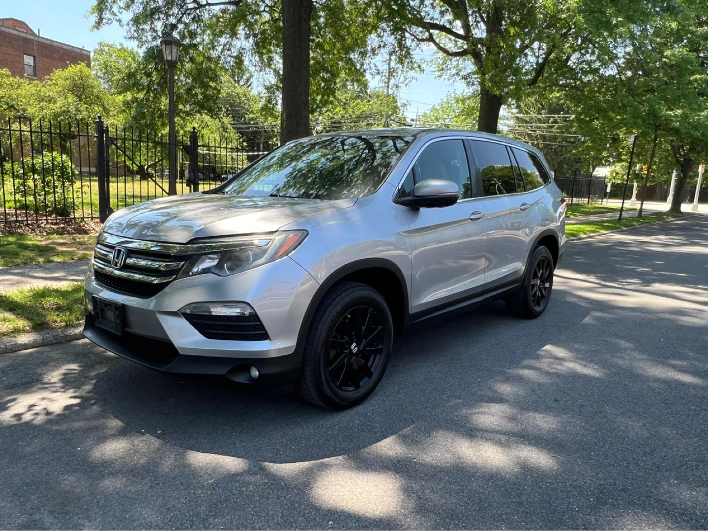 2016 Honda Pilot EXL sport utility - photo 2