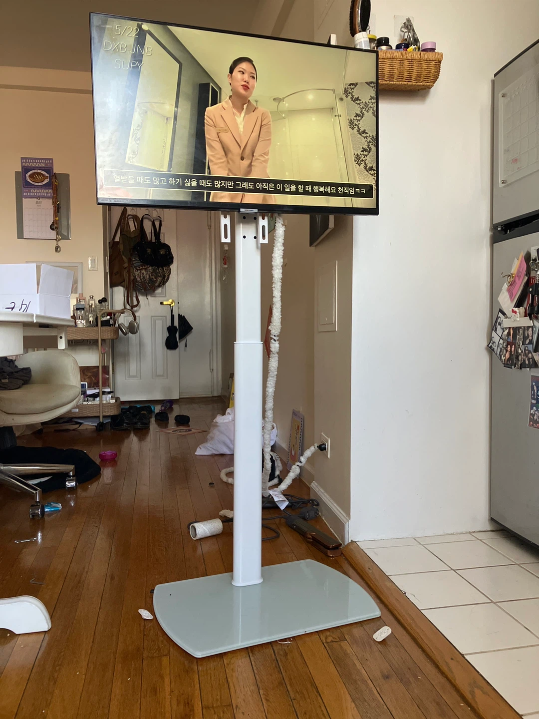 Samsung smart tv m5 with stand