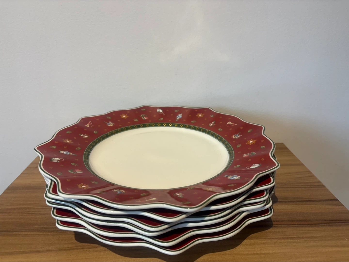 Villeroy & Boch Christmas Plates 6 dinner 6 salad - photo 3