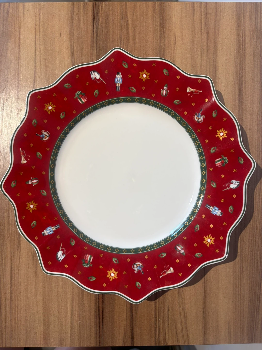 Villeroy & Boch Christmas Plates 6 dinner 6 salad - photo 2