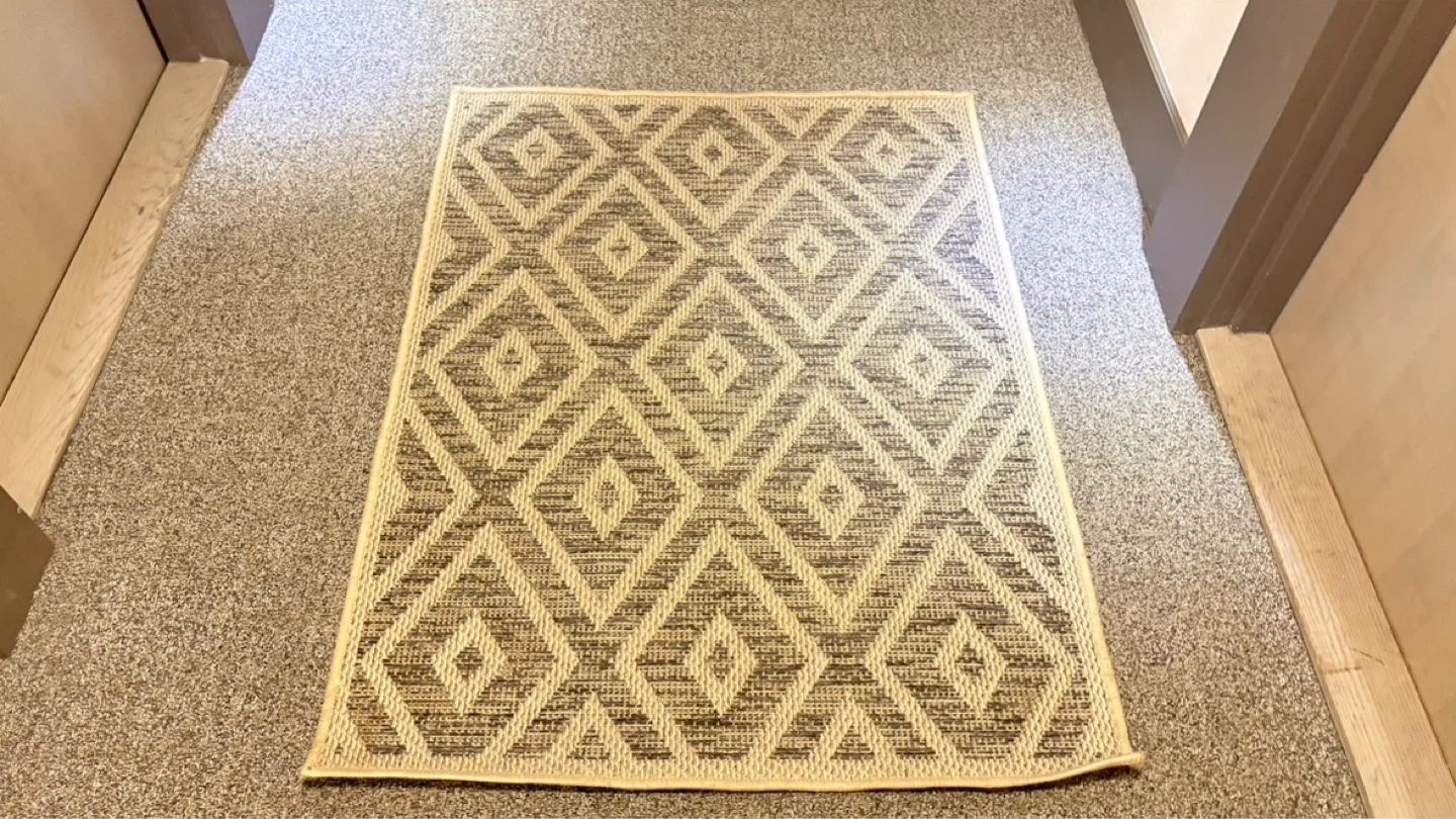 Geometric Diamond Pattern Area Rug