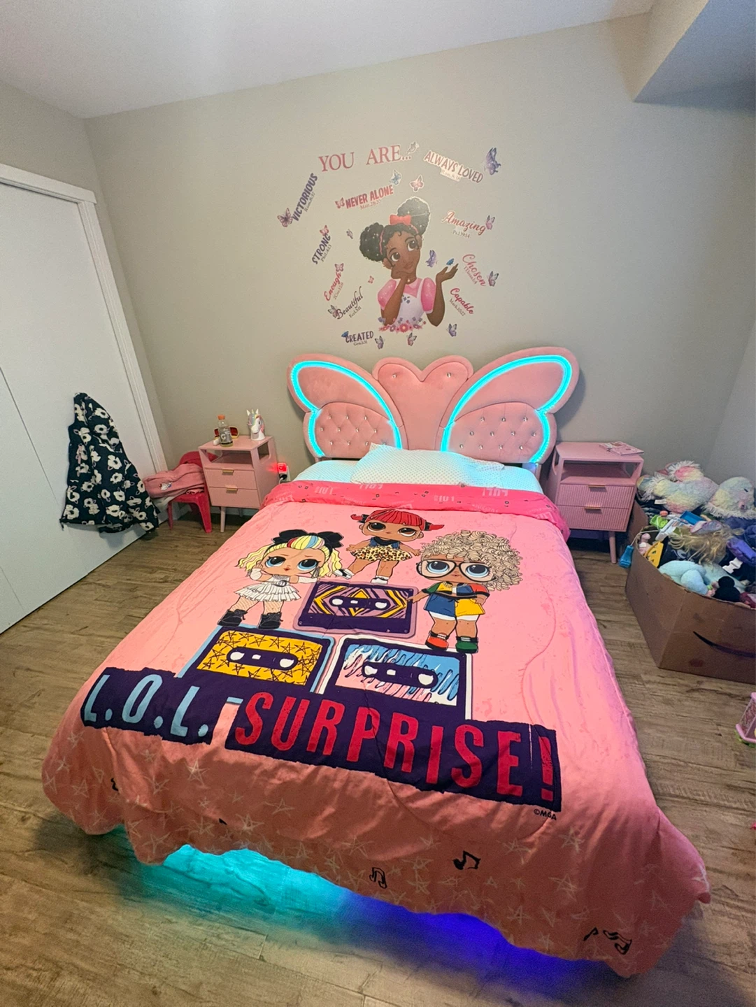 Floating Butterfly single Bed Frame with LED Lights - photo 3