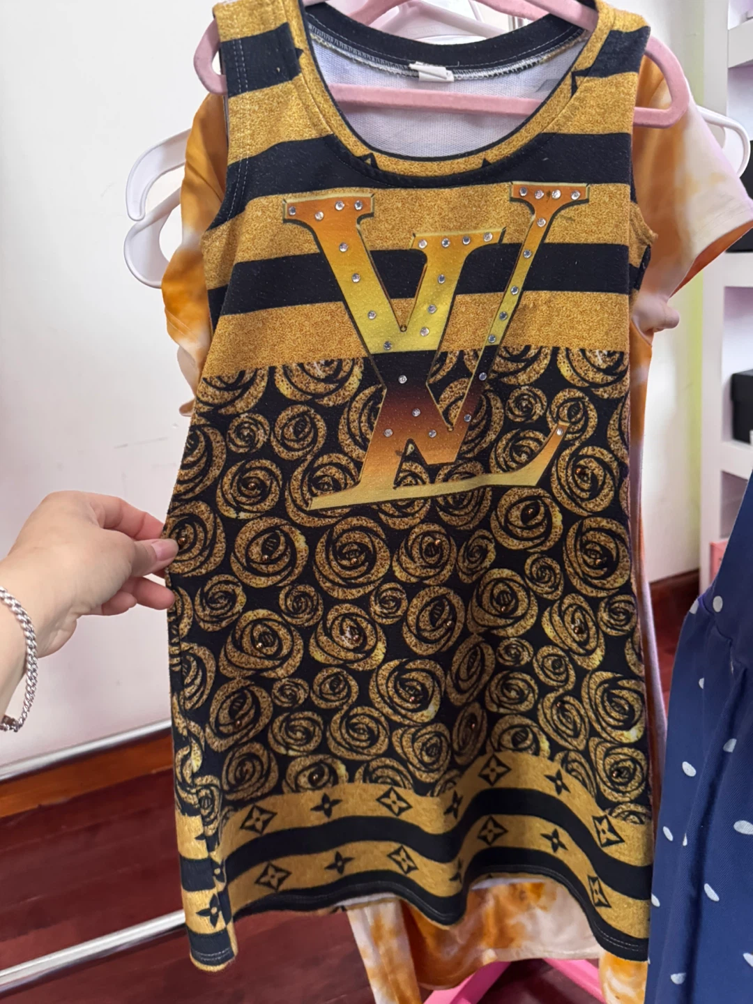11 Girls' Dresses - Various Styles and Sizes - photo 4