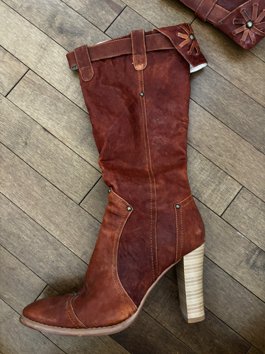 Brown Leather Knee-High Boots with Faux Fur Lining