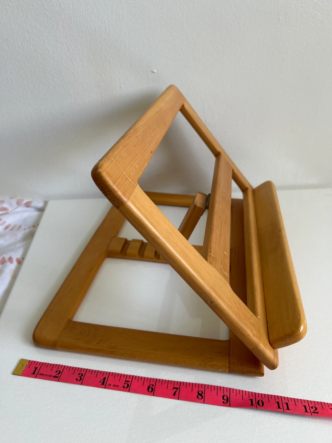 Wooden Adjustable Cookbook Stand - photo 2