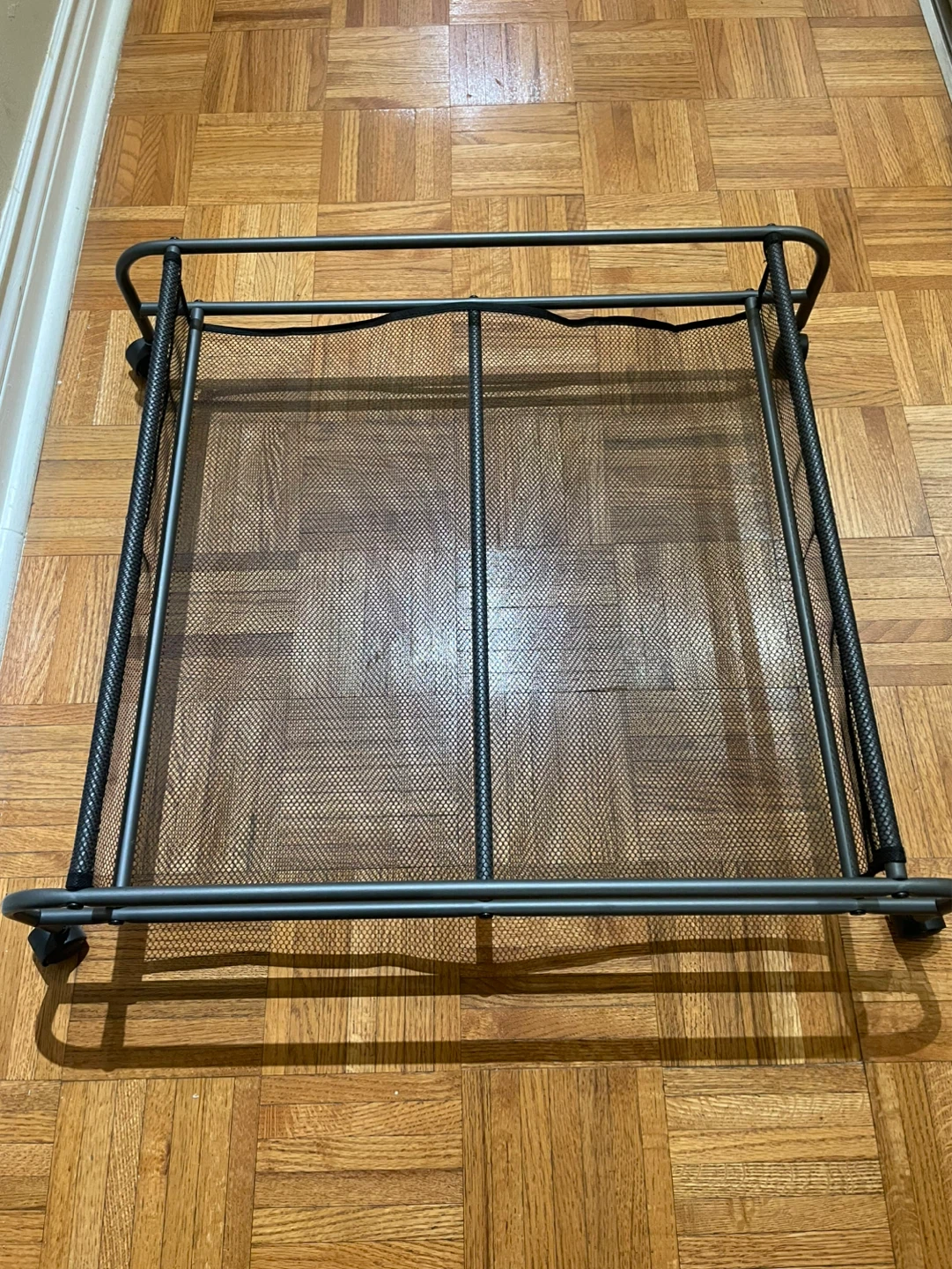 storage thingy with wheels
