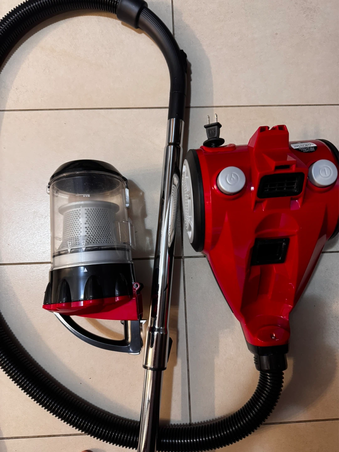 Dirt Devil FeatherLite Bagless Vacuum Cleaner - Red - photo 2