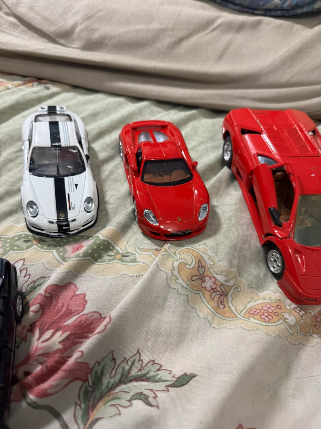Assorted Die-Cast Toy Cars collection bundle - photo 4