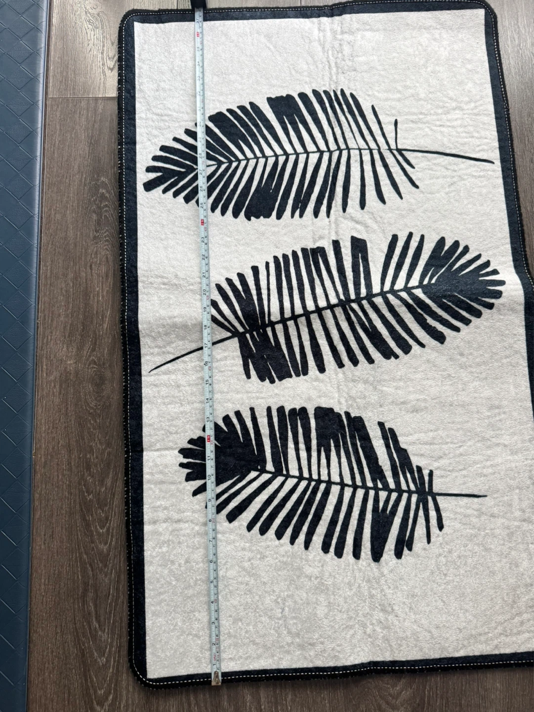 Leaf Print Runner Rug - photo 4