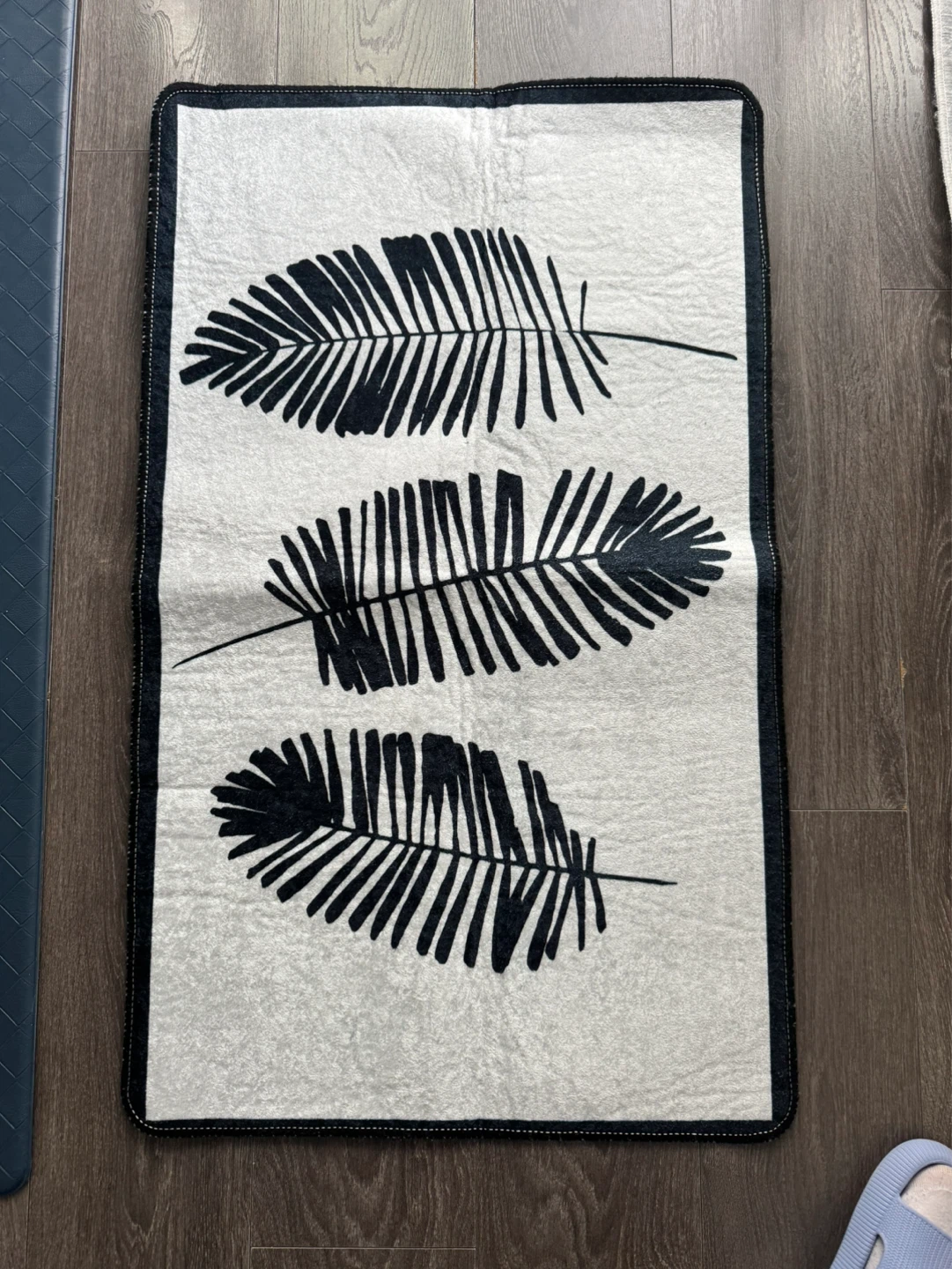 Leaf Print Runner Rug