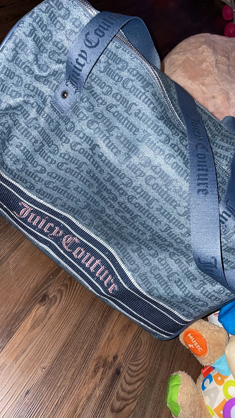 Juicy Couture Duffle Bag - photo 2