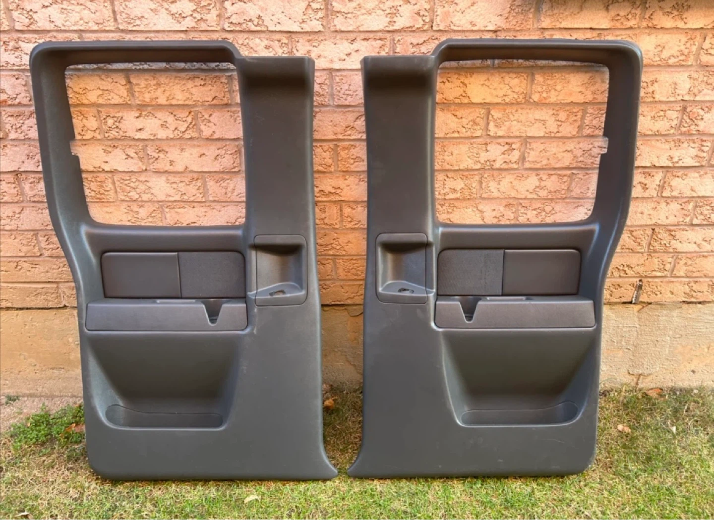 1999-06 GM Ext cab reward door panels Chevy/Gmc